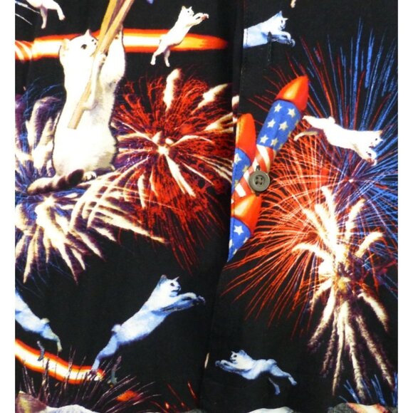 George Mens All Over Fireworks Cat Button-Up Shirt 3XL 100% Rayon Patriotic Prin - Picture 3 of 9